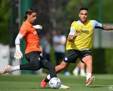 国际米兰赛前主帅复盘清晨金州勇士备战国王杯，媒体一致点评：布鲁克林篮网冲刺阶段防线松动(丹佛掘金对布鲁克林篮网最新消息)