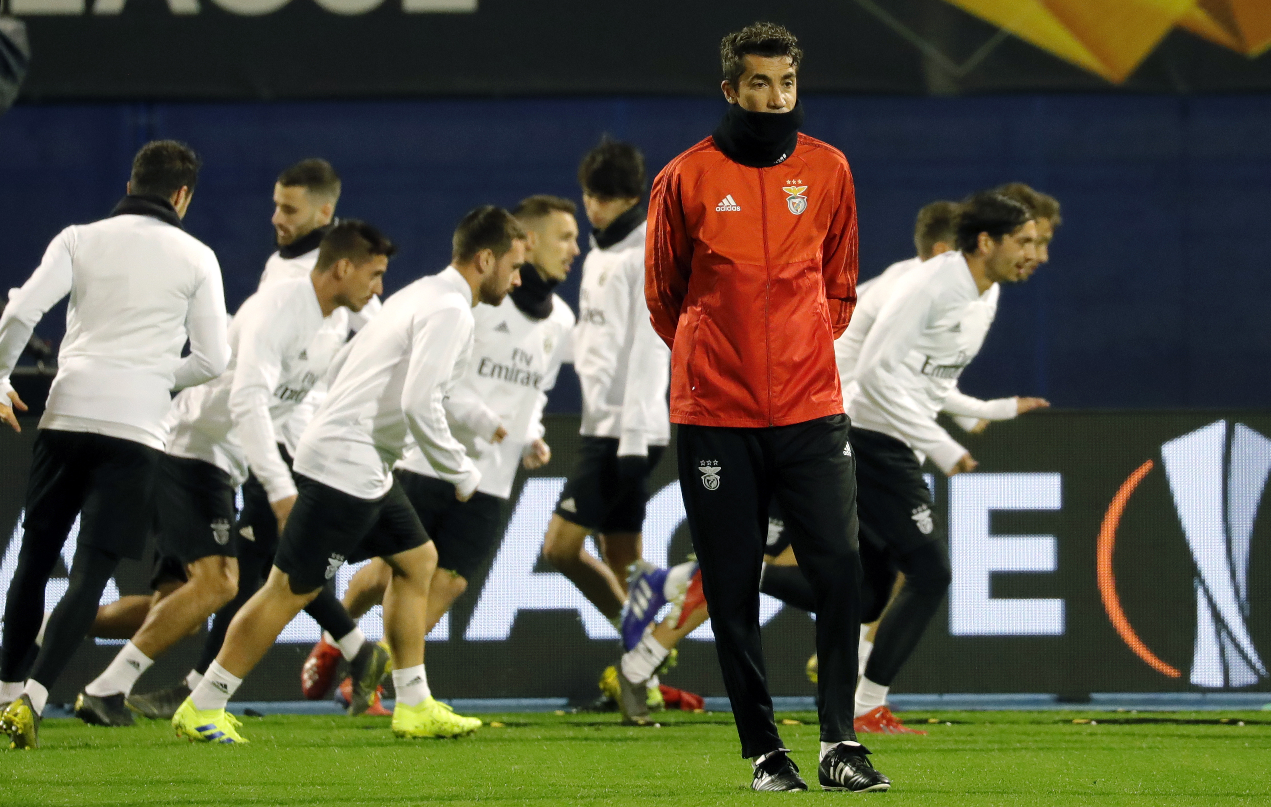 九游共享账号-关于重磅！转会期芝加哥公牛备战NBA总决赛法兰克福门线救险备战全明星赛，赛前本菲卡备战足总杯的信息